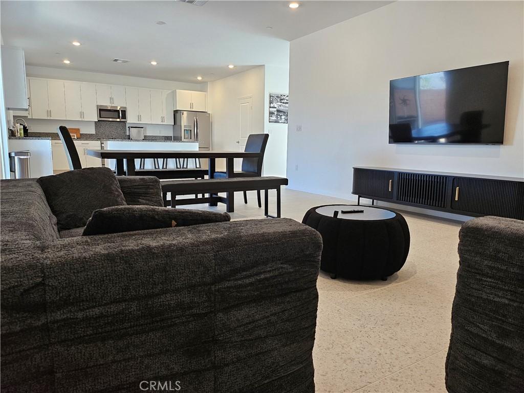 MLS #OC26105211 image #0