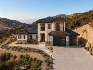 MLS #OC26105284 image #0
