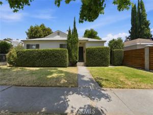 MLS #OC26106440 image #0