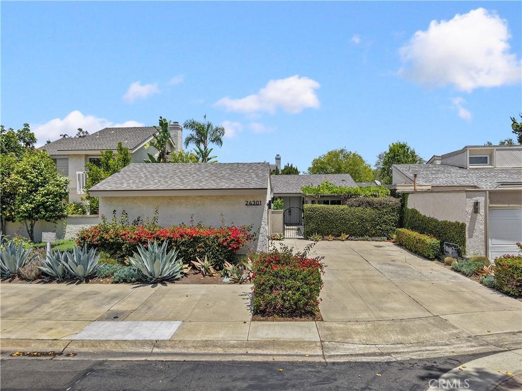 MLS #OC26106561 image #0