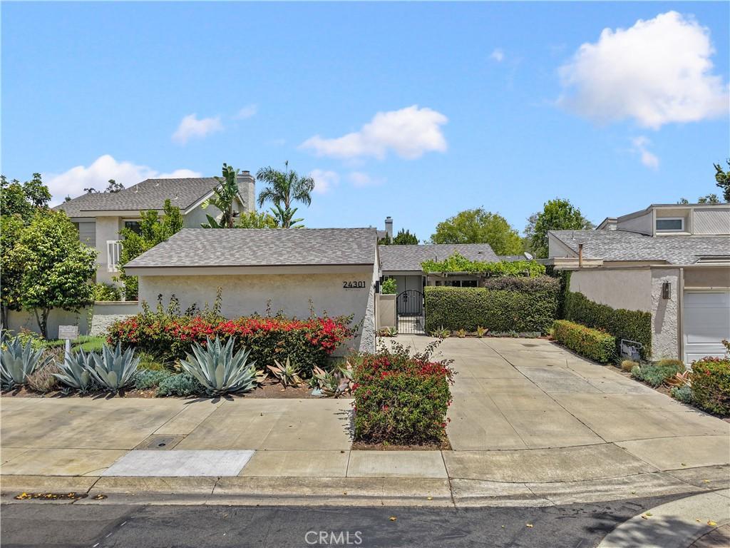 MLS #OC26106561 image #0