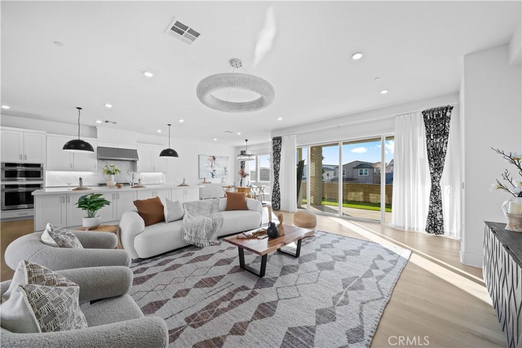 MLS #OC26106995 image #0