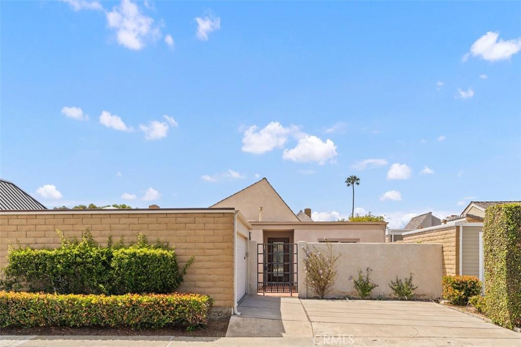 MLS #OC26107962 image #0