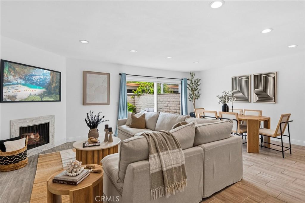 MLS #OC26108770 image #0
