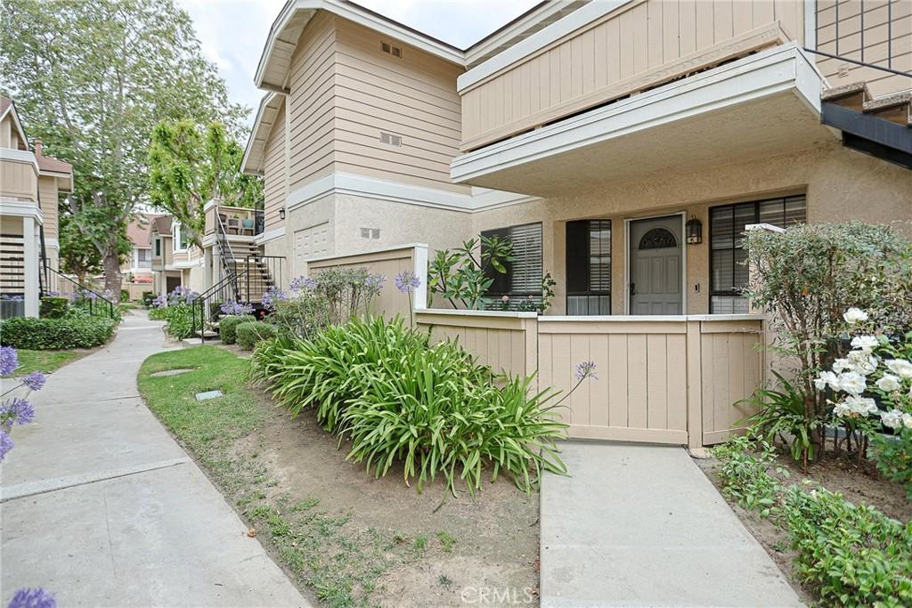 MLS #OC26108786 image #0