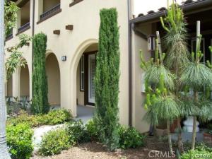 MLS #OC26108839 image #0