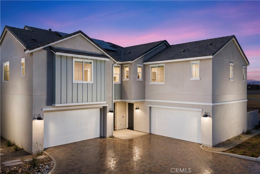MLS #OC26109108 image #0