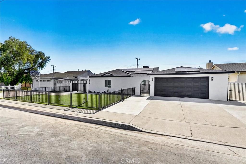 MLS #OC26109556 image #0