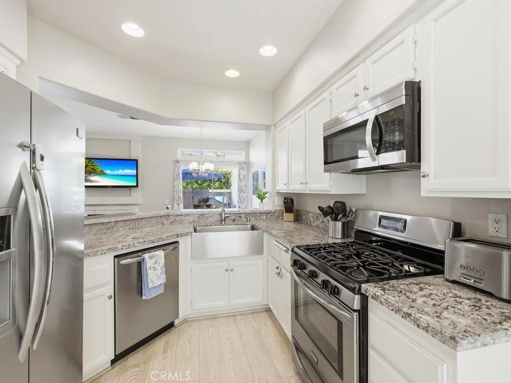 MLS #OC26109623 image #0