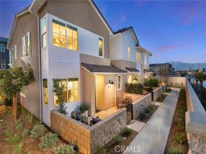 MLS #OC26110322 image #0