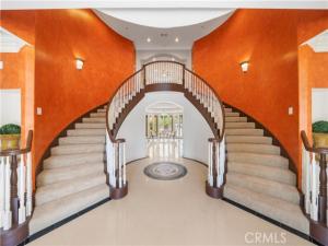 MLS #OC26110608 image #0