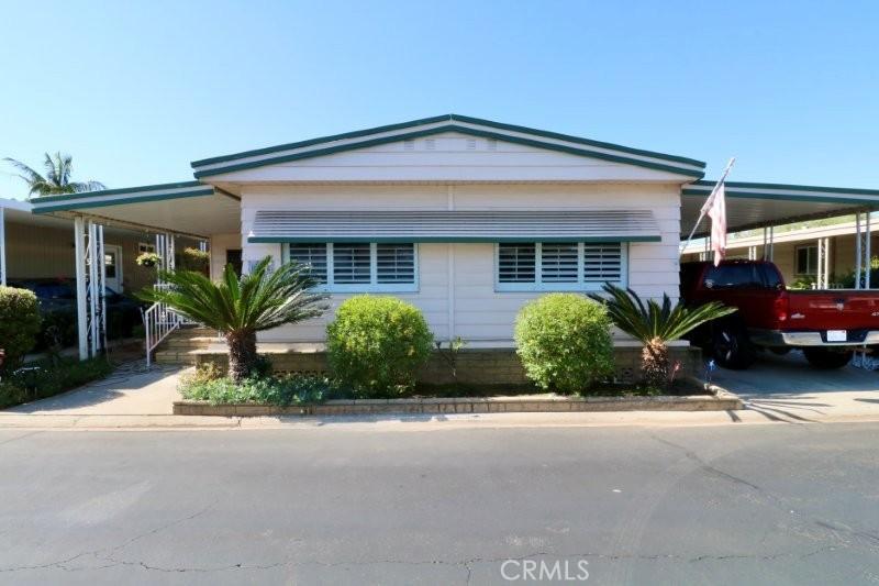 MLS #OC26110887 image #0