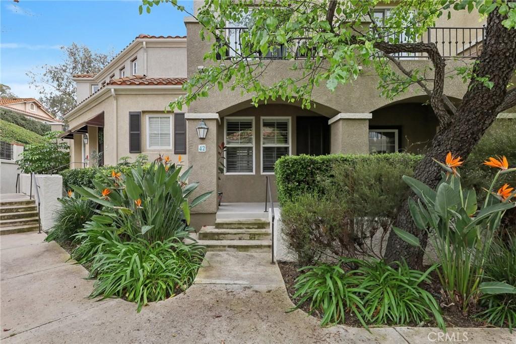 MLS #OC26110979 image #0