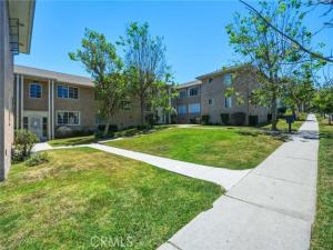 MLS #OC26111061 image #0