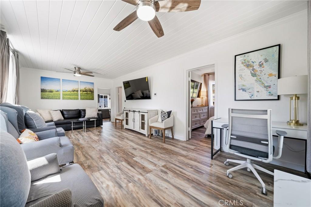 MLS #OC26111119 image #0