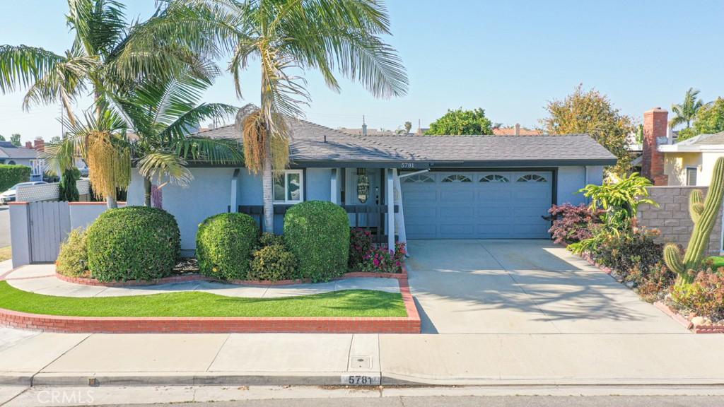 MLS #OC26111133 image #0