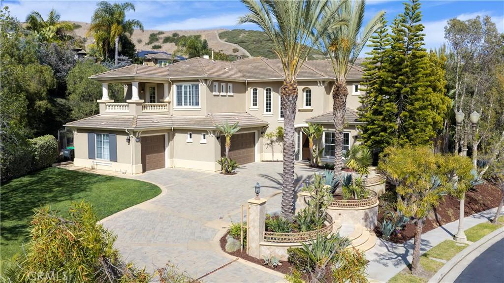MLS #OC26111164 image #0