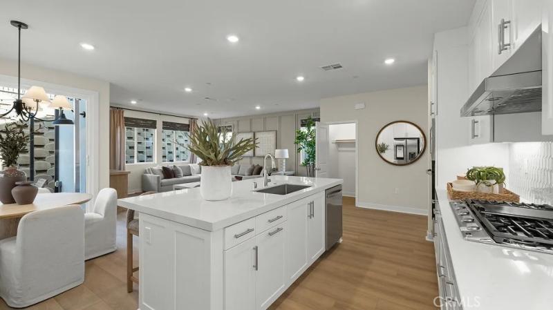 MLS #OC26112074 image #0