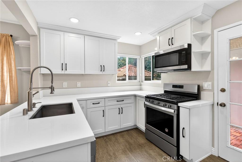 MLS #OC26113048 image #0