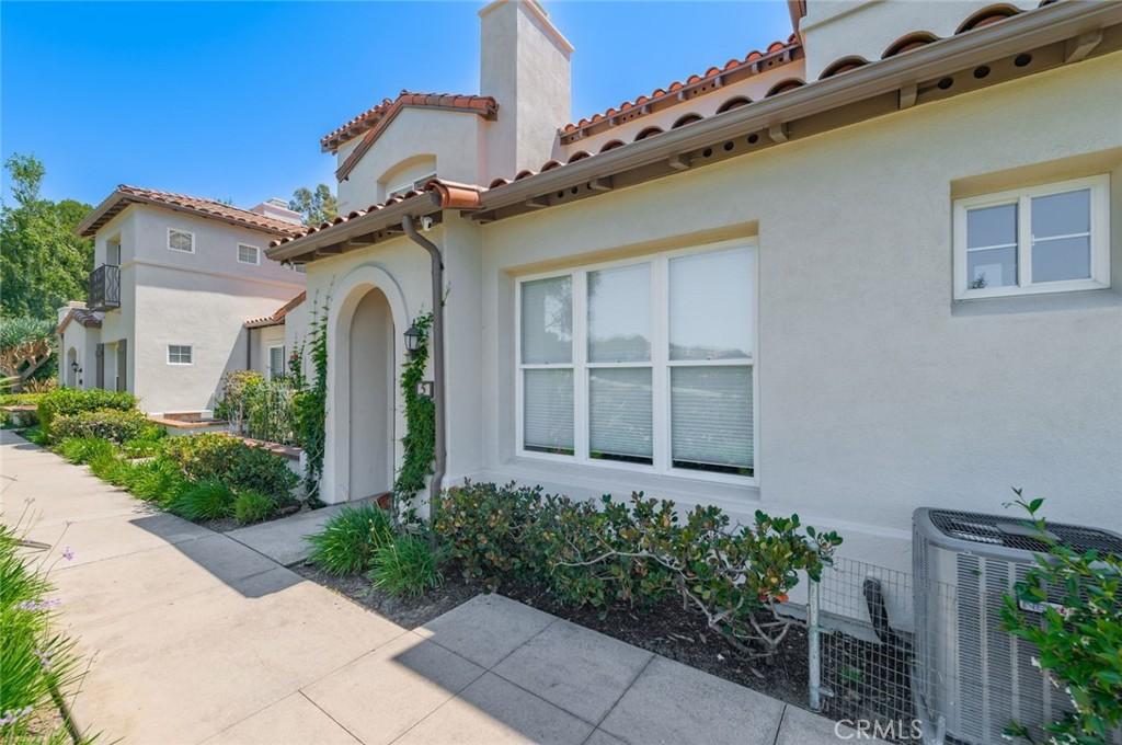 MLS #OC26113274 image #0