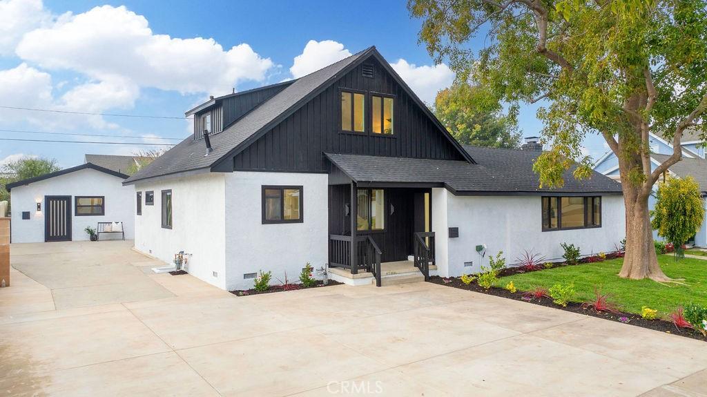 MLS #OC26108132 image #0