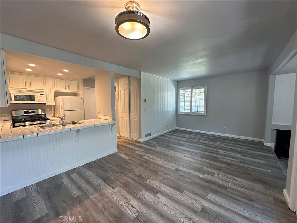 MLS #OC26114222 image #0
