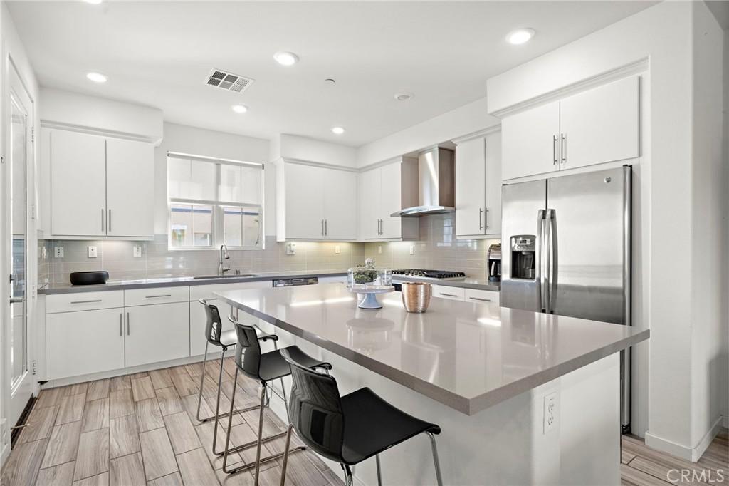 144 Paramount Irvine CA 92618 | MLS #OC26114400 45 MLS #OC26114400 image #0