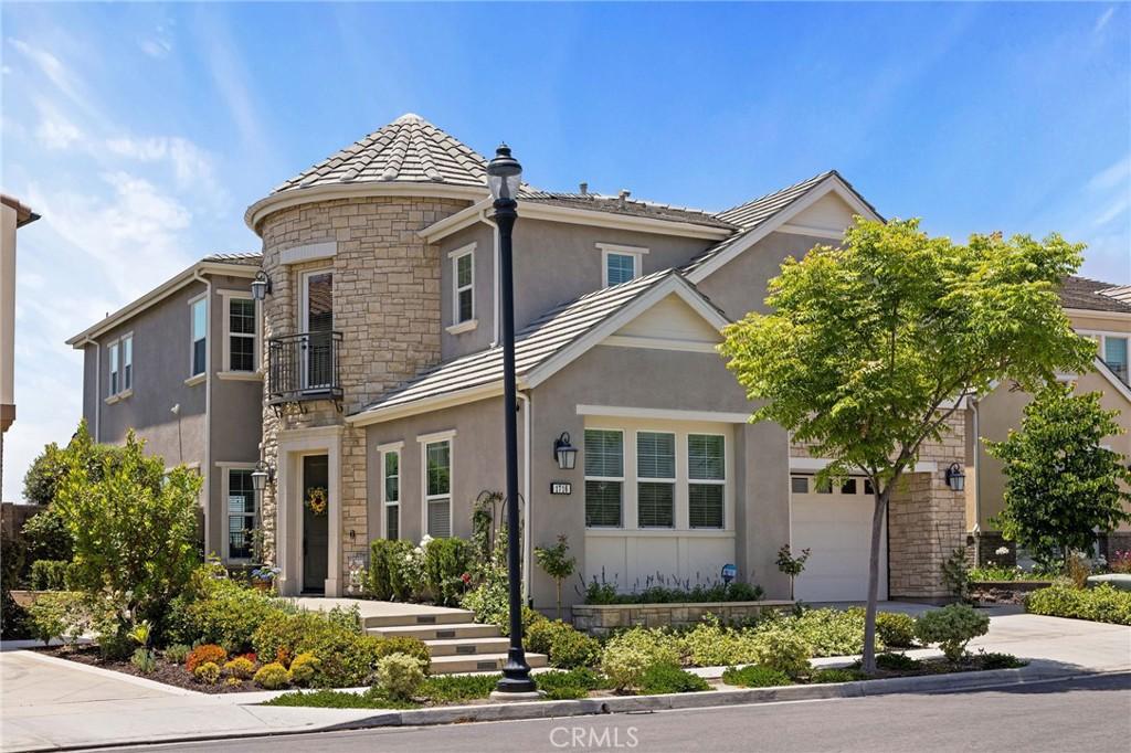 MLS #OC26114428 image #0