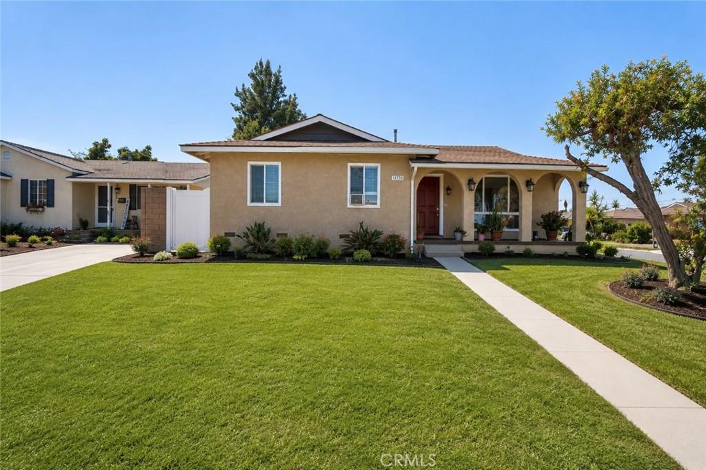 MLS #OC26115029 image #0