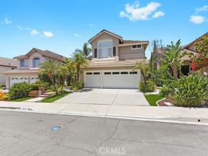 MLS #OC26115735 image #0