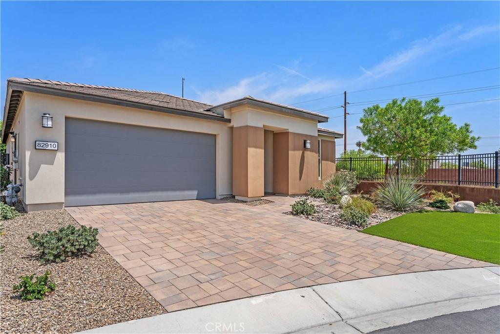 MLS #OC26116309 image #0