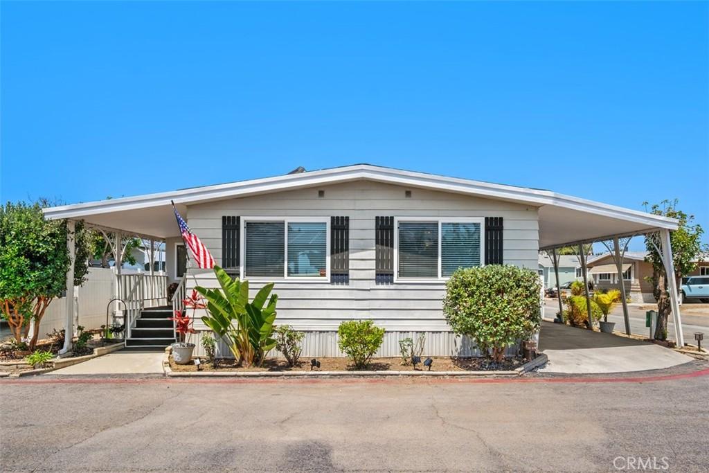 MLS #OC26116700 image #0