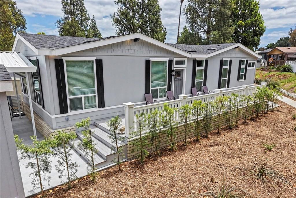 MLS #OC26116802 image #0