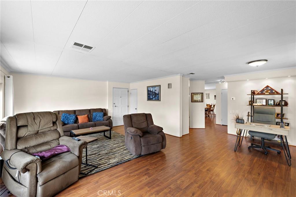 MLS #OC26117513 image #0