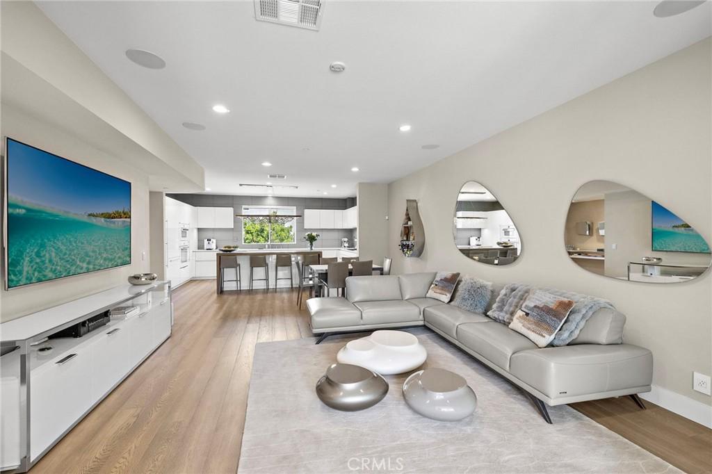 MLS #OC26118549 image #0