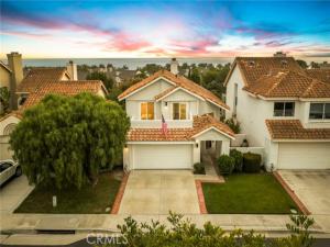 MLS #OC26118582 image #0