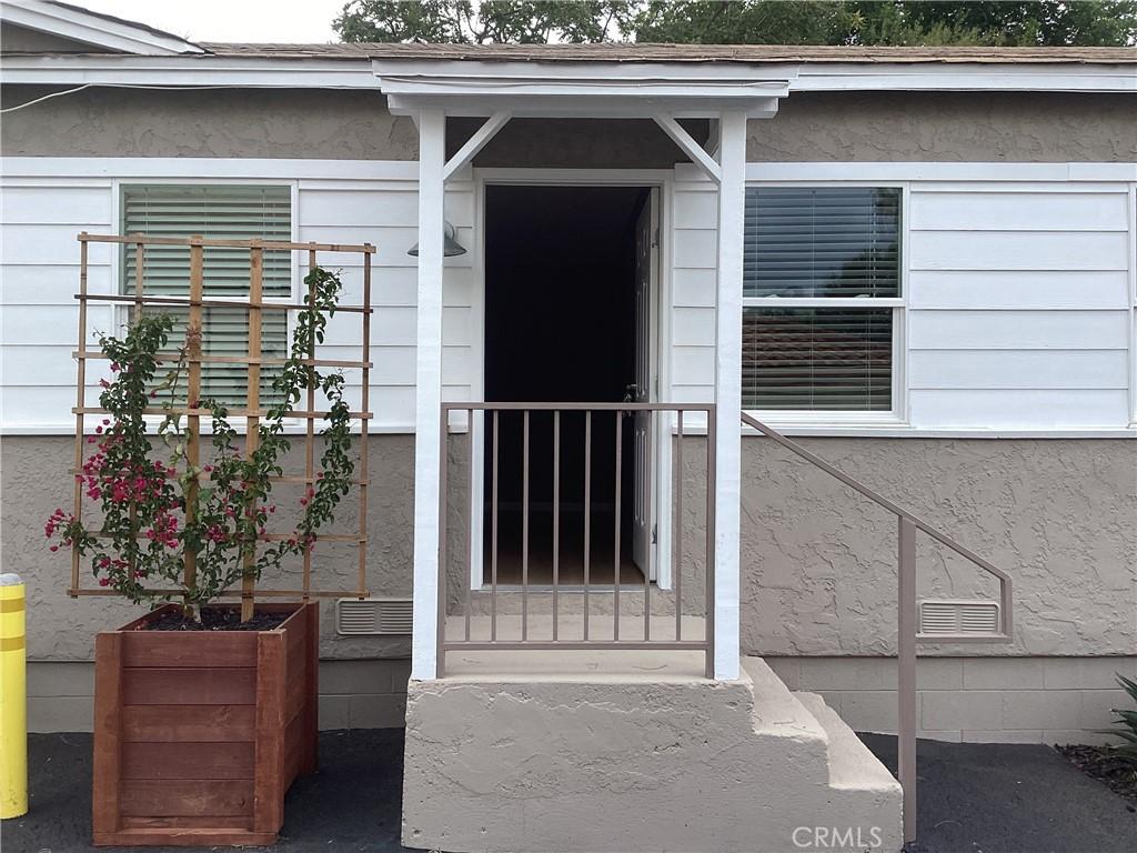 MLS #OC26118643 image #0
