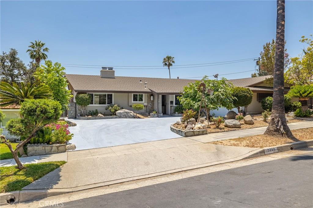 MLS #OC26119145 image #0