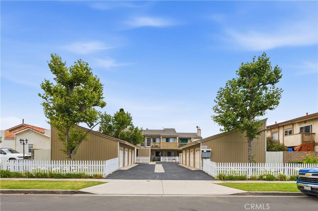 MLS #OC26119486 image #0