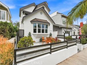 MLS #OC26119817 image #0