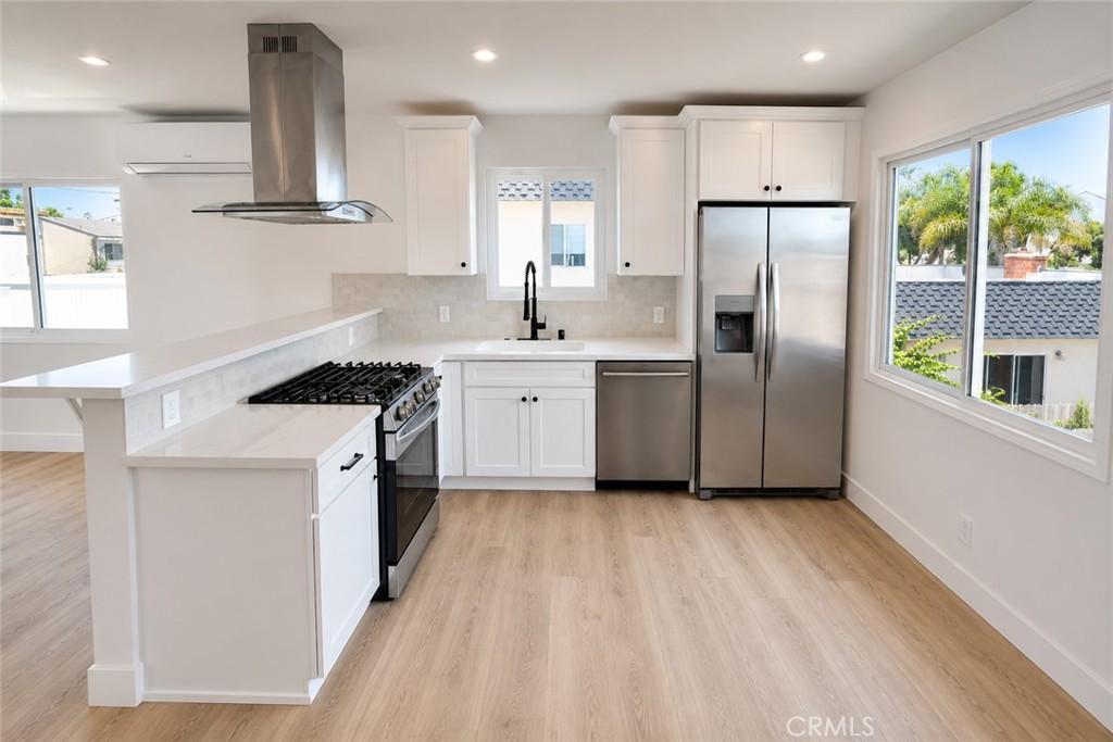 MLS #OC26120363 image #0