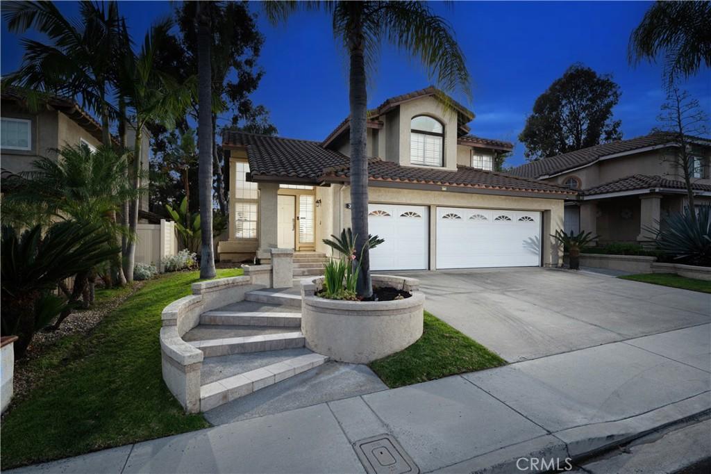 MLS #OC26120550 image #0