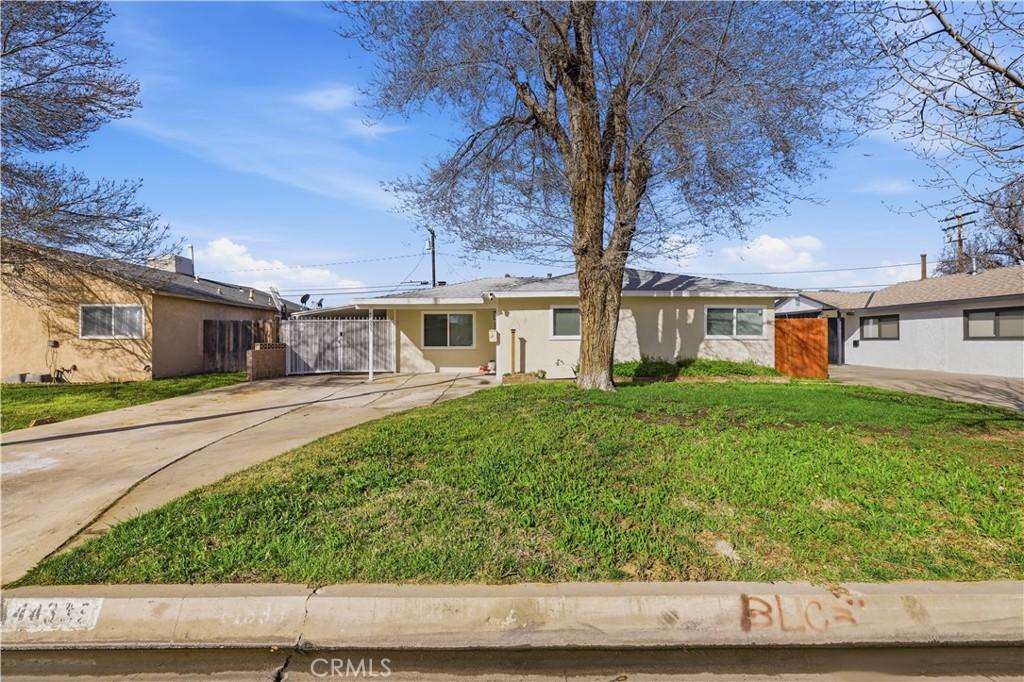 MLS #OC26120636 image #0