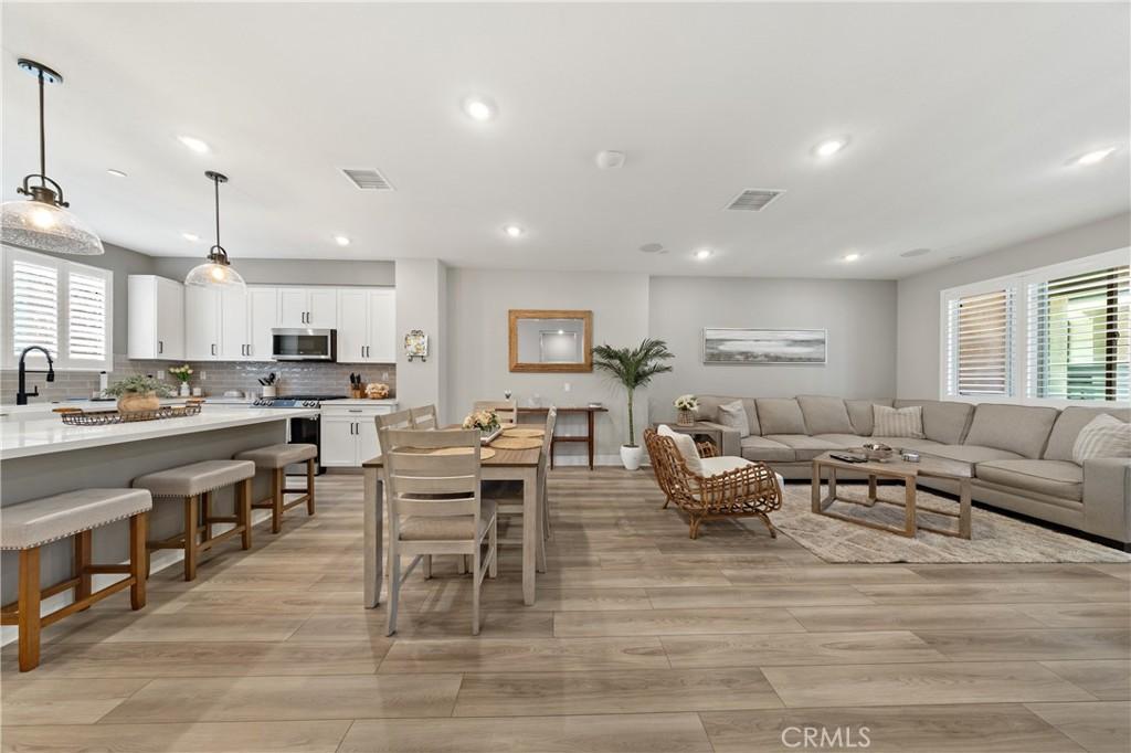 MLS #OC26120898 image #0