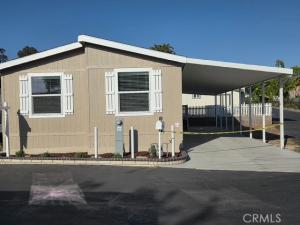 MLS #OC26121191 image #0