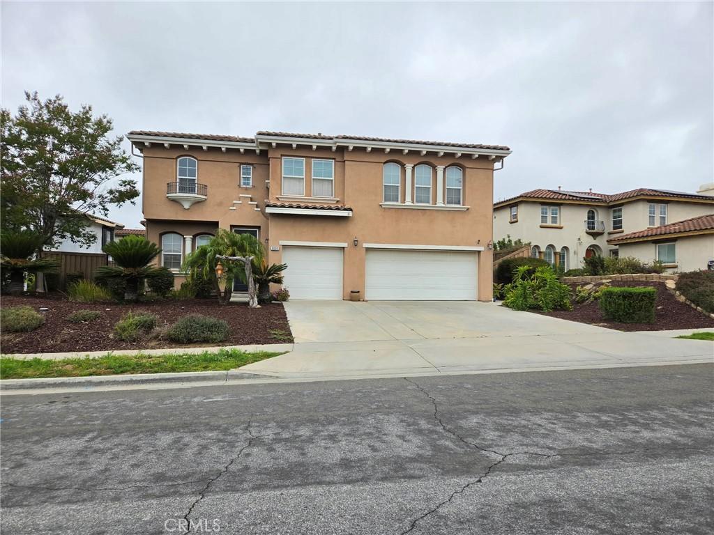 MLS #OC26121910 image #0