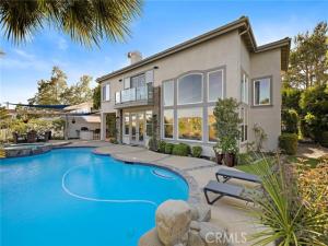 MLS #OC26122296 image #0