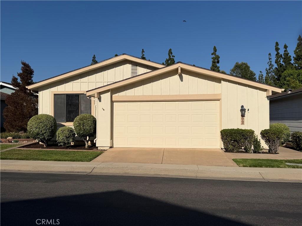 MLS #OC26122355 image #0