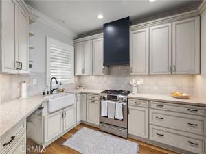MLS #OC26122525 image #0