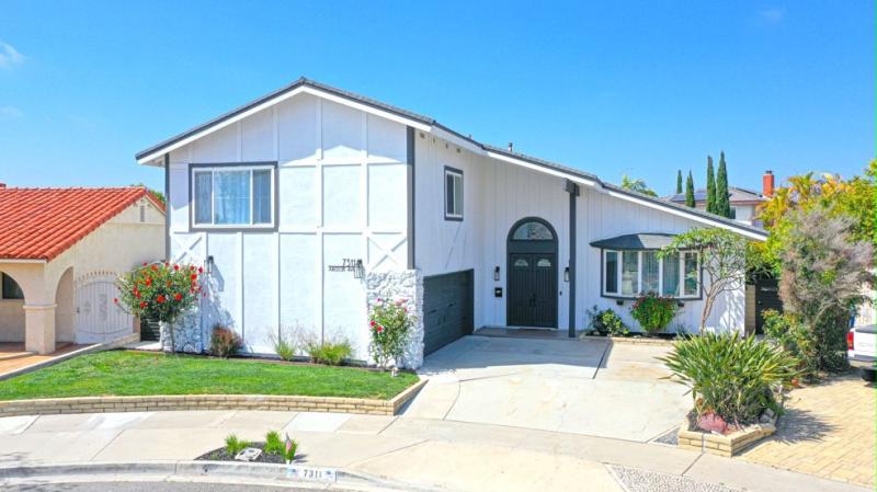 MLS #OC26122868 image #0